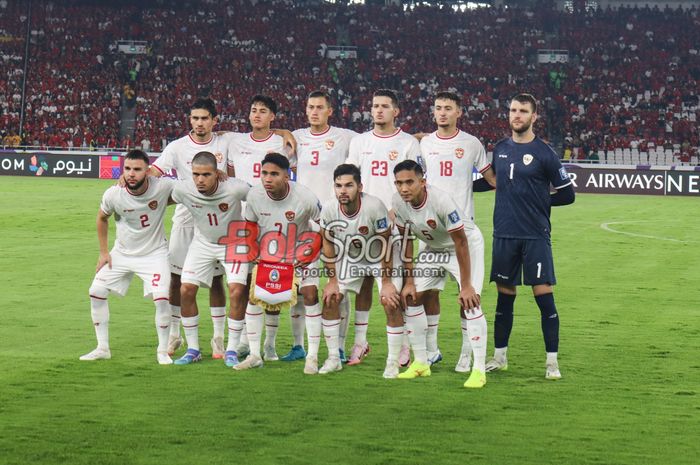 Skuad timnas Indonesia (skuat timnas Indonesia) sedang berfoto bersama di Stadion Utama Gelora Bung Karno, Senayan, Jakarta, Selasa (10/9/2024).