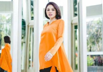 Nikita Mirzani Pulang, Diduga Sempat Kelelahan Saat Dicecar Aparat Hingga Harus Tidur Bareng Anak Bungsunya di Kantor Polisi