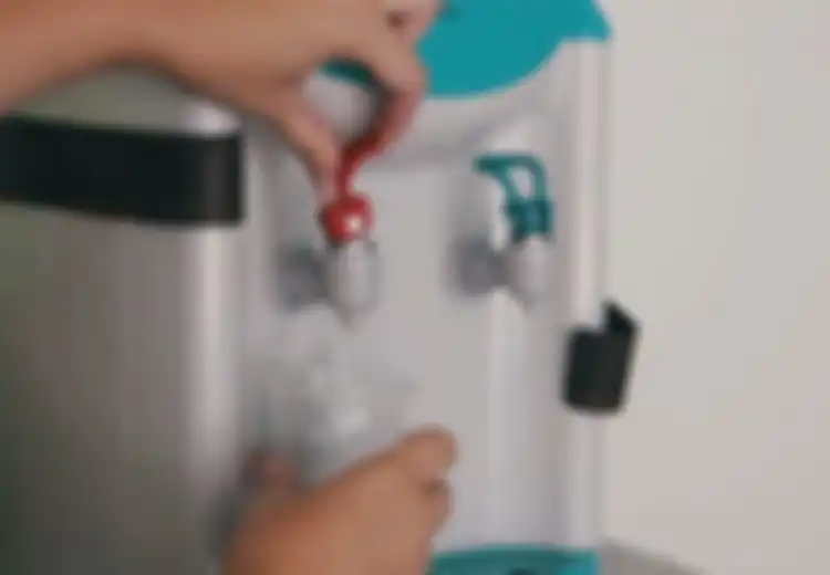 Gampang Banget, Begini Cara Membersihkan Bagian Dalam Dispenser Tanpa Perlu Dibongkar, Bisa Dilakukan Sendiri!