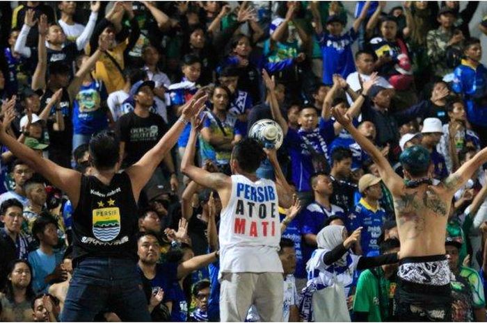 Suporter Persib Bandung, Bobotoh. 