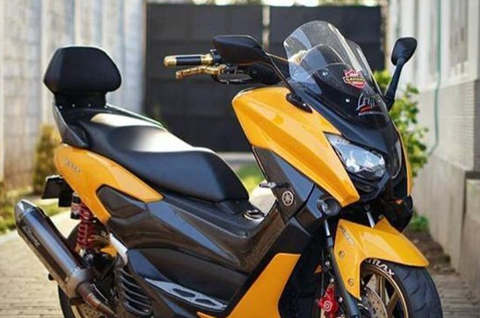 Wajah Yamaha NMAX facelift Gen 2 karya Lent Automodified.