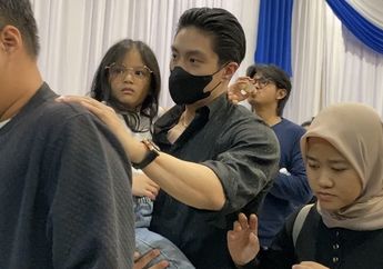 Giorgio Antonio Hadiri Acara Malam Kembang, Putri Bungsu Sarwendah Auto Digendong