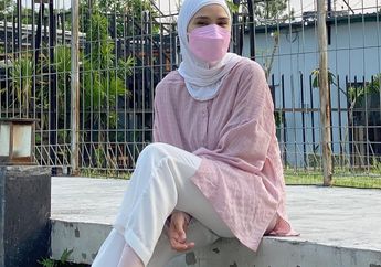 Demi Cari Bukti Tempat Makan Pakai Pesugihan Celana Dalam, Zaskia Adya Mecca Sampai Obok-obok Kuali Penjual Bakso, Istri Hanung Bramantyo Justru Temukan Benda Ini