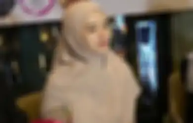 Demi Mencari Nafkah, Momen Inara Rusli Buka Cadar Viral di TikTok, 'Jangan Sampai Ada Bully-an'