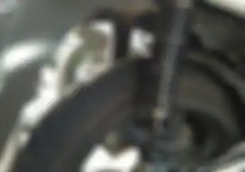 Ajaib! Duit Rp 130 Ribu Bisa Bikin Sokbreker Miring Honda PCX Lokal Lurus Lagi