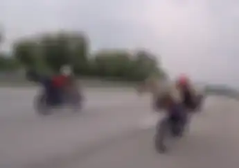 Kenalin Nih Mat Rempit, Ajang Balap Liar Ekstrim di Malaysia, Biasa Ngegas di Jalan Tol