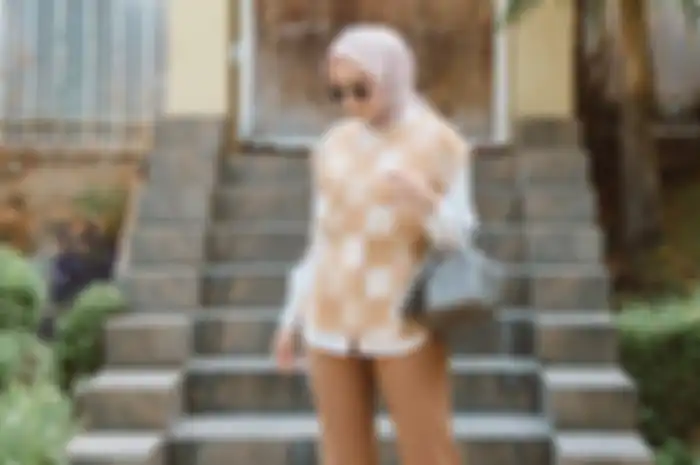 Warna celana netral yang harus dimiliki hijabers