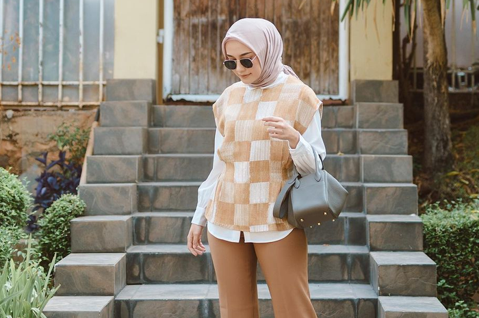 Warna celana netral yang harus dimiliki hijabers