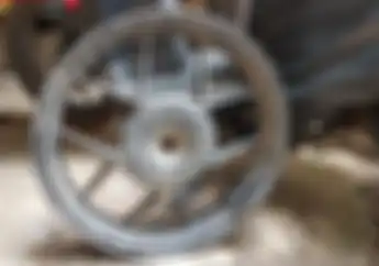 Nyawa Bikers Bisa Terancam, Hindari Press Pelek Motor Dua Kali di Titik yang Sama, Ini Kata Ahlinya