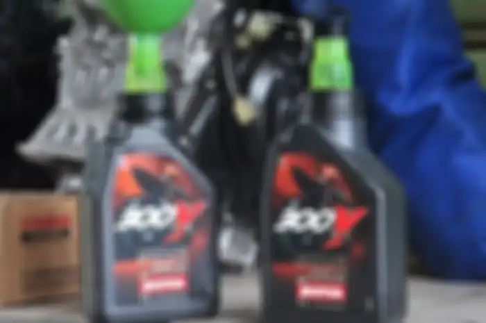 Oli Motul 300V banyak digunakan di ajang balap motor