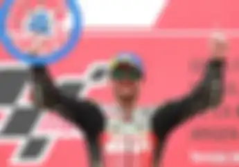 Istri Cal Crutchlow Sukses Memotivasi Suaminya Menang di MotoGP Argentina