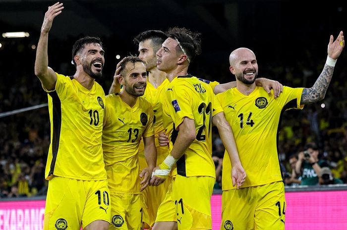 Sejumlah pemain Timnas Malaysia merayakan gol ke gawang Timnas Vietnam.
