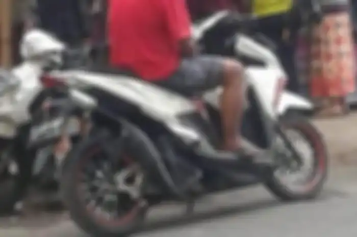 Foto Honda Vario 150 pakai knalpot 2-tak.
