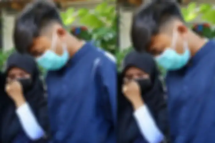 2 anak ini berlinang air mata jadi yatim piatu usai sang ibunda meninggal karena covid-19