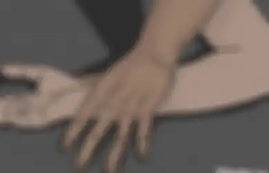 Bak Sinetron Azab, Pria Pelaku Pencabulan Gadis Dibawah Umur Ini Mendadak Dikeroyok Rombongan Semut Hitam Saat Sedang Melancarkan Aksi Mesumnya