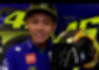 Helm Terbaru Valentino Rossi Kembali Pakai Motif Bulan dan Matahari, Apa Nih Artinya?