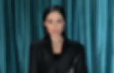 Imej Makin Dewasa, 5 Gaya Elegan Tatjana Saphira dengan Outfit Hitam