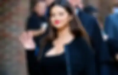 Selena Gomez Hanya Prioritaskan Pekerjaan Saat Ini dan Tetap Enjoy Meski Sibuk