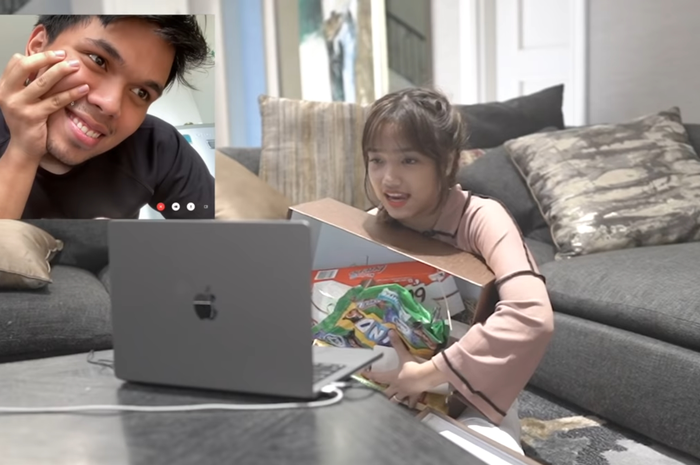 Fuji unboxing oleh-oleh dari Thariq