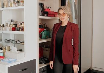 Menjulang Setinggi 3 Lantai, Artis Bertubuh Seksi ini Punya Rumah Mewah Bergaya Minimalis, Benda Seharga Ratusan Juta Nangkring di Dapurnya