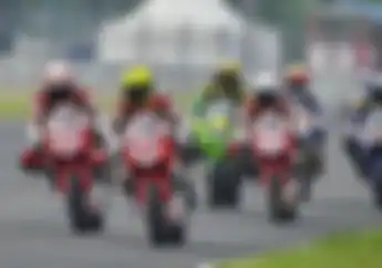 OtoRace: Dua Bendera Indonesia Berkibar di Race 1 AP250 Race 1 ARRC Thailand, Salut!