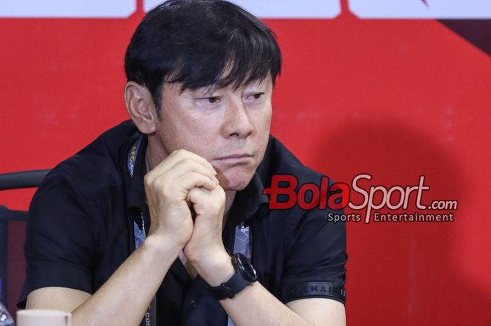 Media Malaysia klaim Shin Tae-yong pernah ragu melatih Timnas Indonesia usai kalah dari Harimau Malaya.