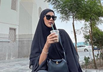 Paula Verhoeven Terlihat Kenakan Hijab Panjang di Bulan Ramadhan, Baim Wong Dibuat Jatuh Cinta Lagi!