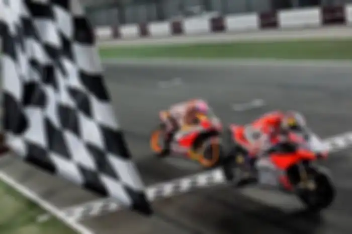 Ilustrasi. Chequered flag tanda finis menuntaskan duel ketat Marc Marquez dan Andrea Dovizioso di MotoGP Qatar 2019