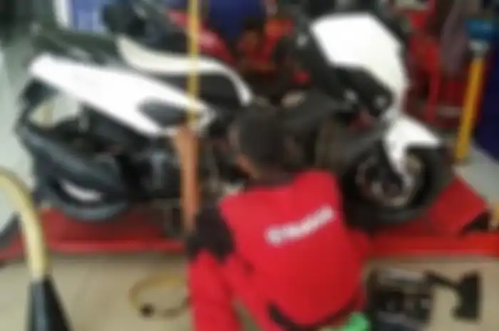 Ilustrasi. Servis Yamaha NMAX