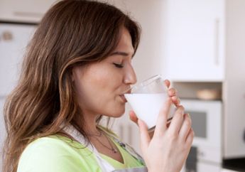 Nggak Akan Mudah Lapar, Ternyata Minum Segelas Susu Saat Sahur Banyak Manfaatnya Buat Tubuh, Lakukan Ketika Ramadan 2022 Nanti ya!