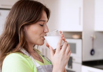 Arti Mimpi Minum Susu Bawa Kebahagiaan Melimpah, Pertanda Gaji Naik  hingga Diingatkan Buat Nabung Jika Tak Ingin Hidup Nelangsa