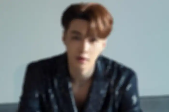 Lay EXO umumkan pamit dari SM Entertainment.