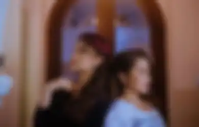 Prilly Latuconsina Posting Foto Bareng Rossa, Netizen: 'Fix Kembar!'
