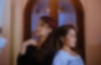 Prilly Latuconsina Posting Foto Bareng Rossa, Netizen: 'Fix Kembar!'