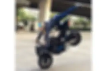 Viral Jadi Stuntman Jokowi, Begini Video Aksi Gila Saddum So di Atas Motor