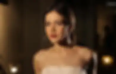 Batang Hidungnya Tak Nampak Usai Suami Mendekam di Penjara, Artis Penuh Sensasi Ini Muncul Lagi dengan Penampilan Baru, Netizen: Ginikan Mending, Mirip Mbak Krisdayanti