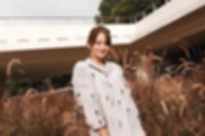 Outfit putih ala Enzy Storia