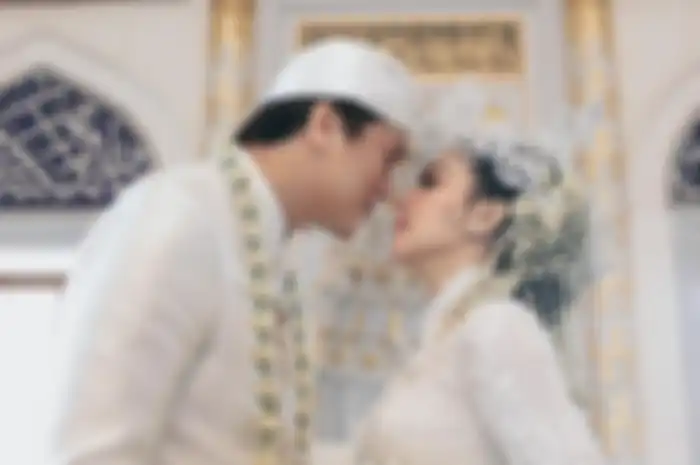 Syahrini dan Reino Barack