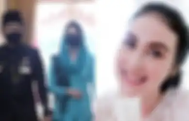 Digadang-gadang Jadi Suami Idaman, Emil Dardak Tak Kehabisan Akal Beri Kejutan ke Arumi Bachsin Meski Tak Pegang Uang Sedikitpun hingga Rela Pinjam Duit ke Ajudan, Sang Artis: Takut Ketahuan Sama Aku