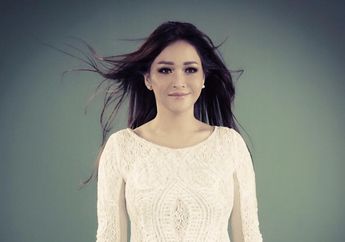 Seorang&nbsp;Koreografer Fashion Ungkap Pesta Pernikahan Maia Estianty akan Digelar di New York