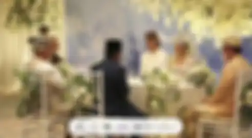 Pasangan Kevin Aprilio dan Vicy Melanie resmi berstatus sebagai suami istri.