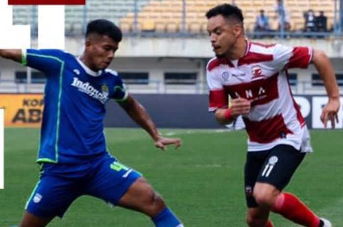 Duel Pemain Madura United dan Persib Bandung pada lanjutan Liga 1 pekan kedua, Sabtu (30/7/2022