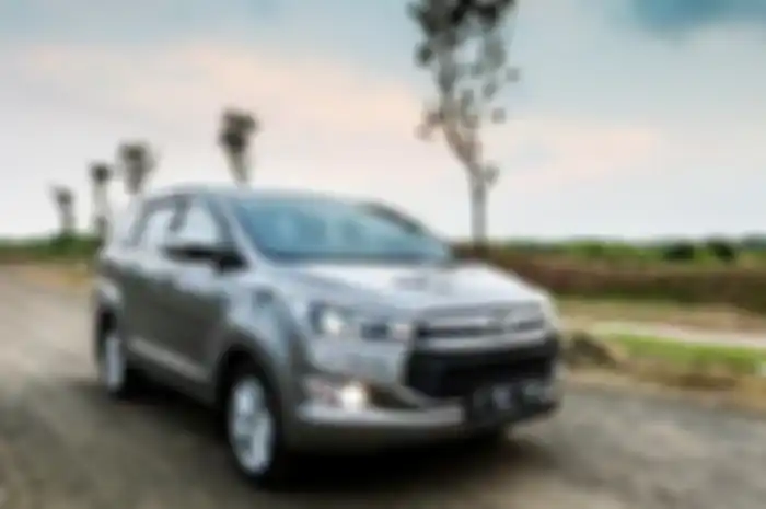 Toyota Kijang Innova Reborn