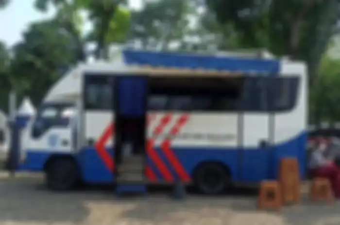 Layanan SIM Keliling di Otobursa 2022