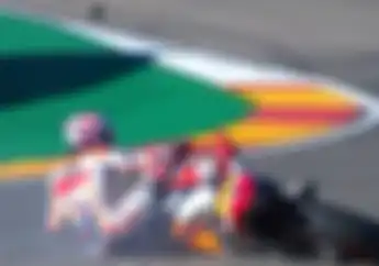 Ajaib, Video Marc Marquez Terseret Motor saat Warm Up MotoGP Aragon, Langsung Bangkit Tanpa Cedera
