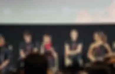 Tayang 6 Oktober, Sutradara Sri Asih: Saya Bikin Film Ini Buat Para Penggemar Superhero Indonesia