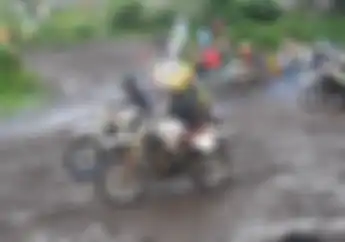 Kocak Ini.. Ada Balap Motor Pakai Karung di Heppii Camp Vintage Enduro #1