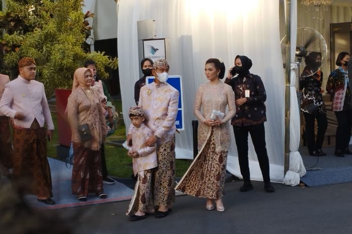 Selvi Ananda dan Jan Ethes saat ditemui Grid.id di Royal Ambarrukmo Hotel, Yogyakarta pada Sabtu (10/12/2022) sore