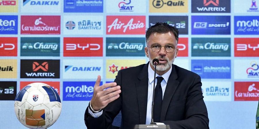 Pelatih Baru Timnas Thailand Buat Keputusan yang Bikin Publik Heboh