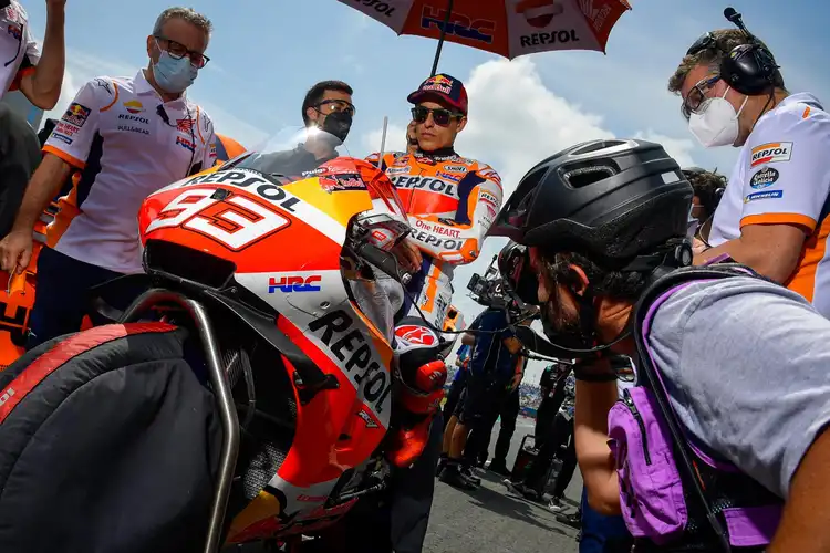 Blak-blakan, Marc Marquez Ungkap Masih Ada Masalah di Motor Honda